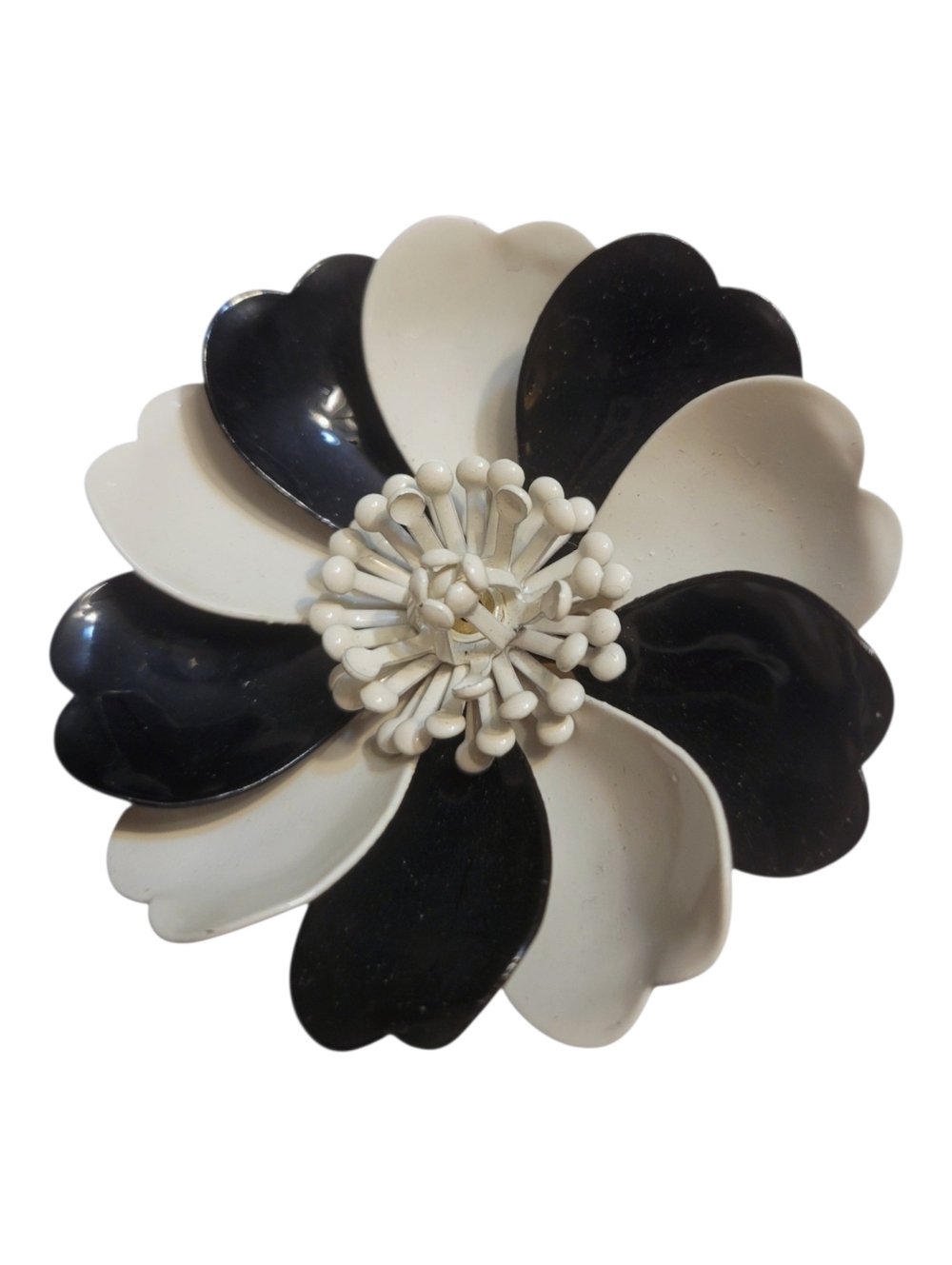 Vintage Metal Black/White Flower Brooch